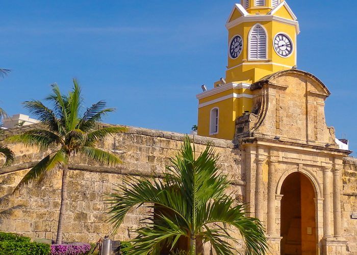 Tour Colombia Historia y Playa